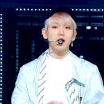 [백현] 180415 인가 花요일 백현 <b>gif</b>