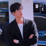 방탄 진 실제로 보면..