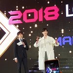 <b>흑발</b>로 나타난 이종석 최근 사진