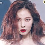 현실에서 이런 화장하면 미친거<b>겟지</b>...?