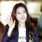 <b>청하</b> 공항에서 매력 뿜뿜