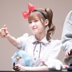 <b>하트</b> 너무 잘 만들어주는 아이돌