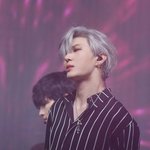 이번에 <b>회색</b>머리로 핵리즈 찍었다는 남돌