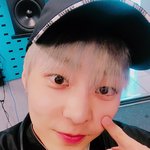 [시우민] 오늘 시우민쌩얼의 <b>위대</b>함을 보.았.다..