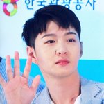 [BTOB] <b>창섭</b> 역시 하늘색이 진리