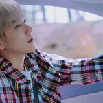 [백현] 운전하는 백현 너무 <b>상상속</b>과 똑같아서 눈물난다