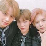 [NCT] <b>맨</b> 오른쪽 <b>손</b> 해찬인가?