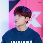 [박우진] 눈 살짝감겨서 지긋이 내리깔고보면