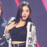 [댓글부탁해] <b>스쿼트</b>를 매일 400개 이상한다는 여자아이돌