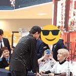 [EXO] ㅈㄴ<b>스윗</b>하게 쳐다보는 종대 백현이랑 사진찍는 민석잌ㅋㅋㅋㅋ