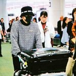 [시우민] 시우민하네다 도착했는디 <b>트렁크</b> 왤케 많지?