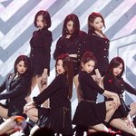의상까지 완벽했던 CLC '<b>BLACK</b> DRESS' 의상 모음.jpg