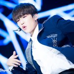 박우진처럼 <b>박력</b>넘치는 남친어때?