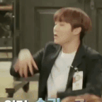 [세븐틴] 이짤 너무 귀여워서
