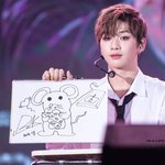 본인이 그린 그림이 <b>이불</b>상품으로 나온 아이돌