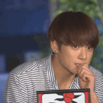 [방탄소년단] 이거 못 본 이삐 있음 어뜨<b>카지</b>...(초조)