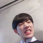 전 학교에 존<b>예</b> 자꾸 생각남