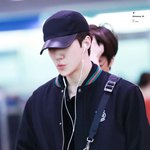 [세훈] 180427 <b>출입국</b> 고화질3