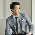 다니엘 크레뮤 마이애미 화보 속 여름 자켓 <b>COOL</b>!