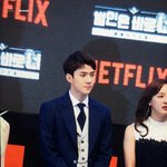 [세훈] 180430 <b>범인</b>은 바로 너 레드카펫 프리뷰2