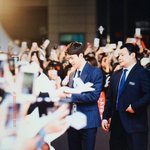 [세훈] 180430 <b>범인</b>은 바로 너 레드카펫 프리뷰16