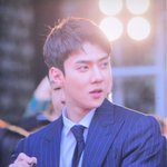 [세훈] 180430 <b>범인</b>은 바로 너 레드카펫 프리뷰39