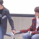 [박우진] 형아 개롭<b>히고</b> 둥실~둥실~