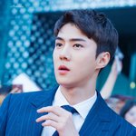 [세훈] 180430 <b>범인</b>은 바로 너 레드카펫 고화질1