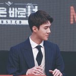 [세훈] 180430 <b>범인</b>은 바로 너 레드카펫 고화질11