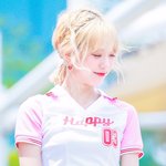 [우주소녀] <b>루다</b> 이 사진찍으신 홈?? 이름좀 알려주세요!!!