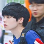 <b>침대</b>에서 내려오다 탈골됨
