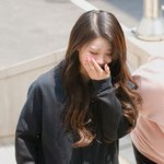 생글생글 예쁘게 웃는 <b>여</b><b>돌</b>