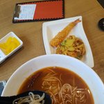 나라 사는 사람끼린 문화와 생김새 <b>언어</b> 등등으로 서로한테 엮여있잖아