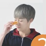 [시우민] 시우민 <b>선스틱</b> 바르는거 보소