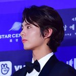 어제 여전히 머리 긴 박보검 옆모습