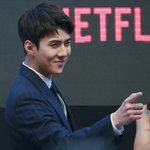 [세훈] 180430 <b>범인</b>은 바로 너 레드카펫 고화질28