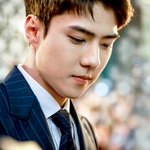 [세훈] 180430 <b>범인</b>은 바로 너 레드카펫 고화질30