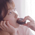 [엔터톡] 아이유 <b>몽쉘</b> 아이디어 좋다