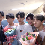 [<b>JBJ</b>] 요즘에 꽃이야로 입덕한거 실화냐ㅠ