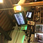 [EXO] 일본 <b>치킨집</b>에서 엑소뮤비봄 스밍댓