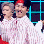 본인들의 안무가 수화인줄 몰랐던 보이그룹.gif