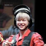 [강다니엘] 강다니엘 <b>헬멧</b>썼네