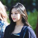 요즘 부쩍 반짝거리는 <b>여</b><b>돌</b> 미모