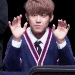 [박우진] 자기 손 짱크다구 자랑하눈거<b>얌</b> ?