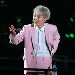 [시우민] 마이크 <b>성숙</b>하게 쓰다듬는 시우민 >////<