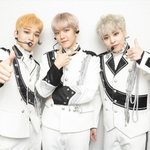 [시우민] 시우민 <b>프릴</b> 왕댜님 캬캬