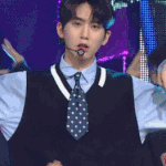 무대에서 팬사랑 보여준 어제자 펜타곤.<b>gif</b>