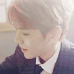 [백현] Horololo <b>MV</b> making 백현 gif.