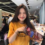 [댓글부탁해] <b>립색깔</b>잘아는애들아ㅜㅜㅜㅜ 제발 한번만 도와주ㅜㅜㅜ