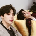 [방탄소년단] 지민이 너무 잘생겨서 당황...